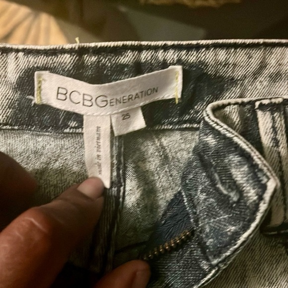 BCBGeneration cheeky shorts - Picture 3 of 8